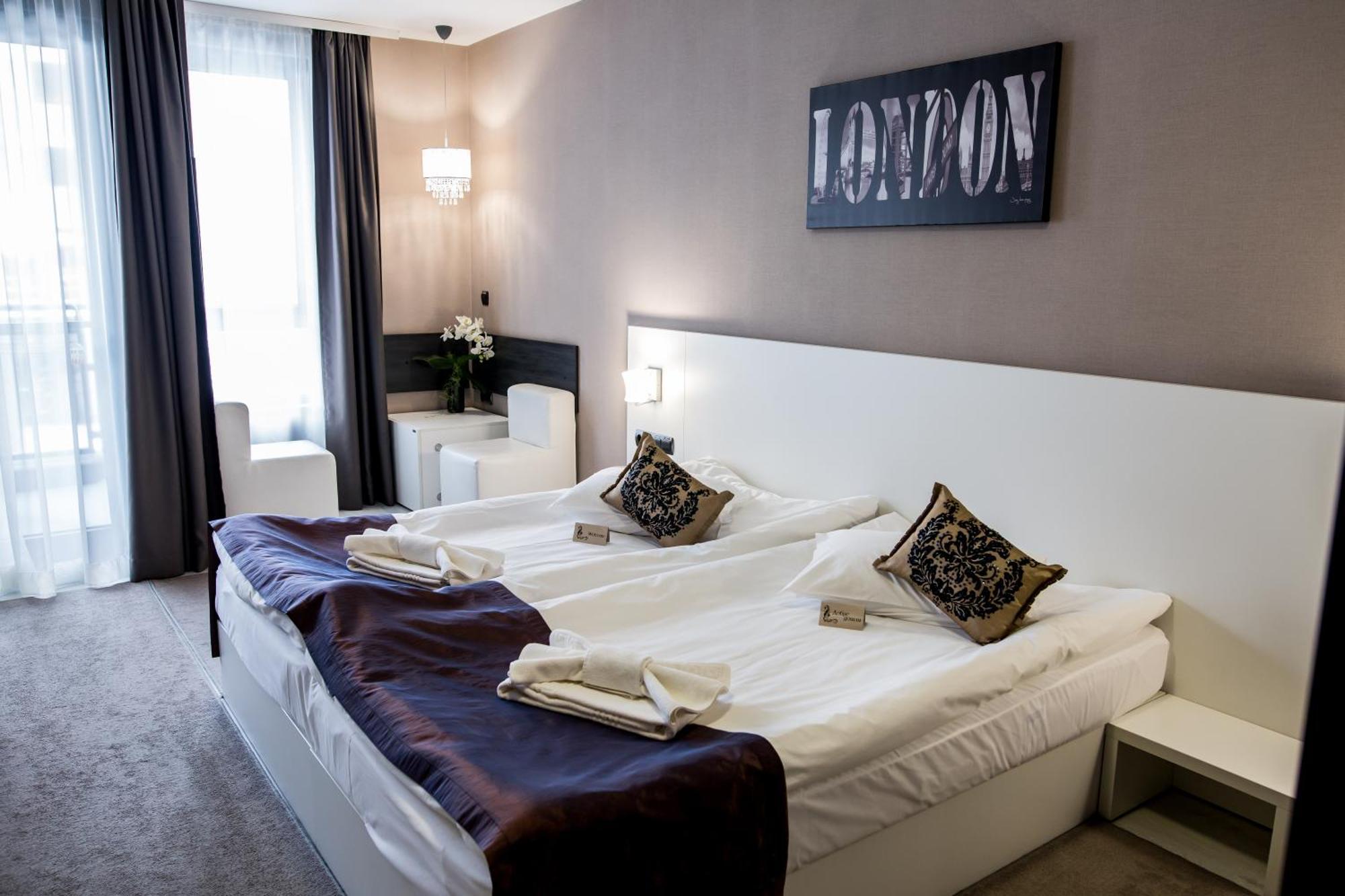 Hotel Idol Ταργκόβιστε Εξωτερικό φωτογραφία
