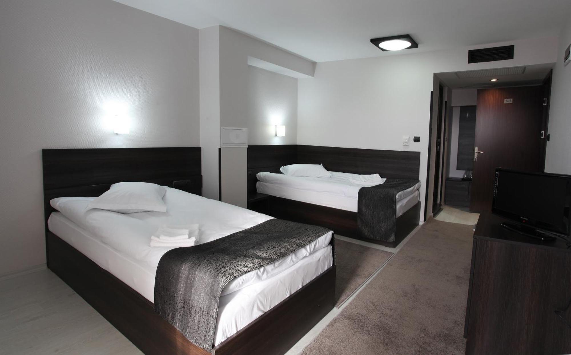 Hotel Idol Ταργκόβιστε Εξωτερικό φωτογραφία