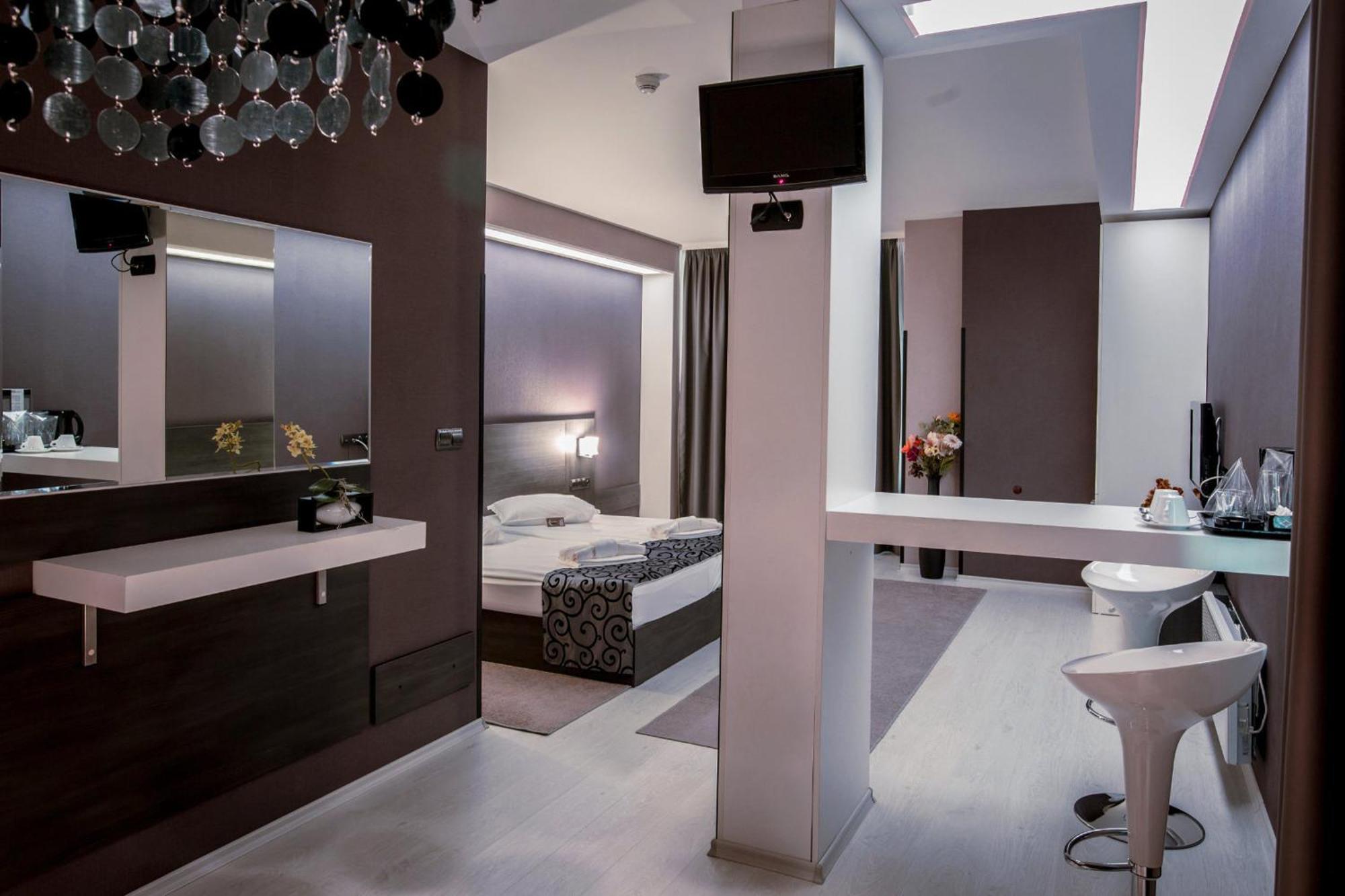 Hotel Idol Ταργκόβιστε Εξωτερικό φωτογραφία