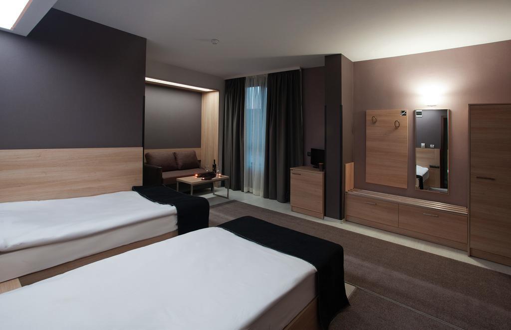 Hotel Idol Ταργκόβιστε Δωμάτιο φωτογραφία