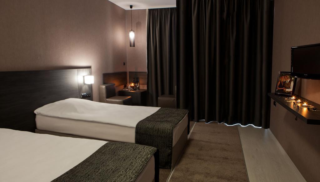 Hotel Idol Ταργκόβιστε Εξωτερικό φωτογραφία